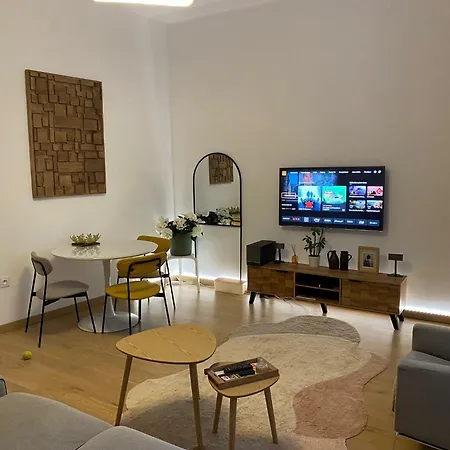 Plein Coeur Apartment *