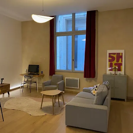 Plein Coeur Apartment *